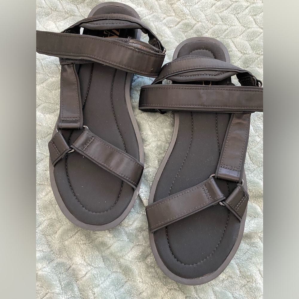 Nwto Zara Sandals